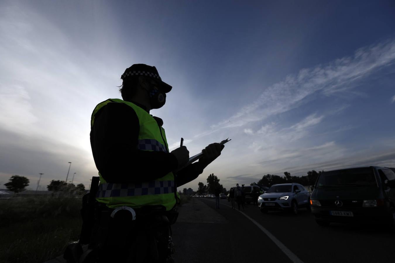 Los controles policiales en Córdoba por el confinamiento, en imágenes