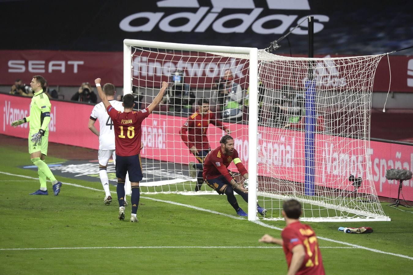 En imágenes, la goleada histórica (6-0) de España a Alemania en Sevilla