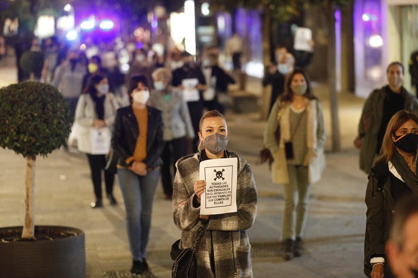 La protesta de los comerciantes del Centro de Córdoba, en imágenes