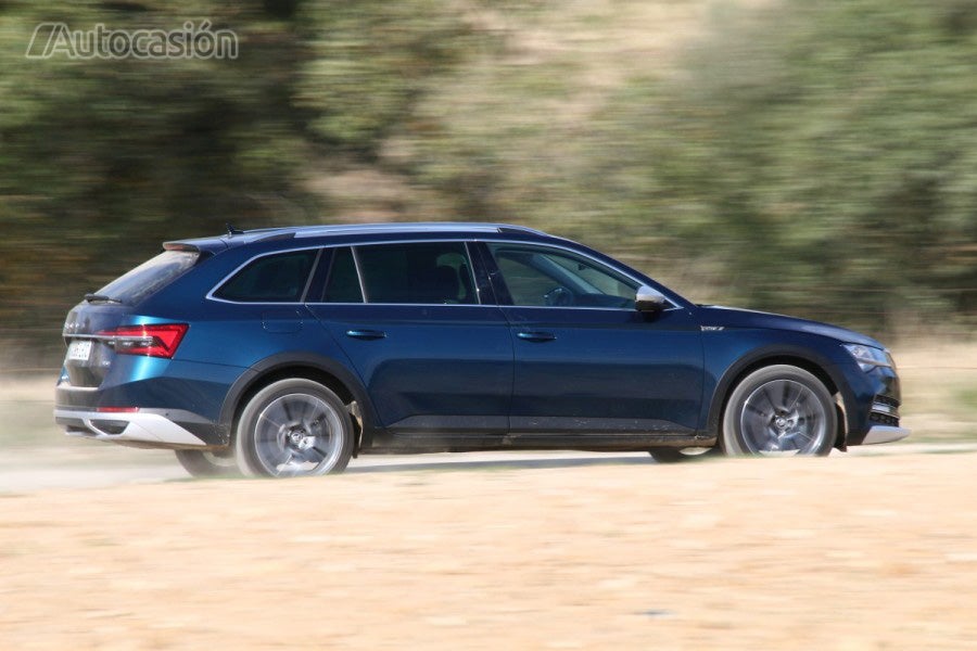 Fotogalería: Skoda Superb Scout 2.0 TDI