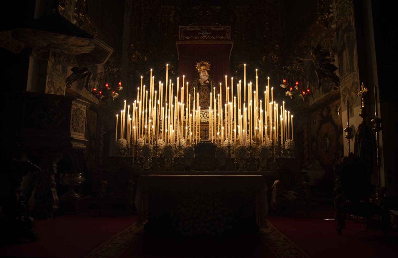 Altar de cultos de la Virgen de la Presentación del Calvario