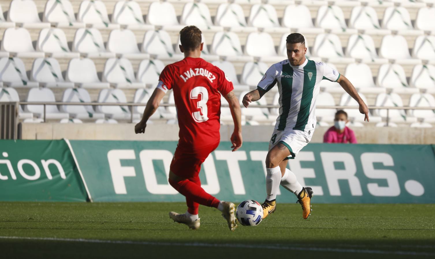 El tropiezo del Córdoba CF ante el Sevilla Atlético, en imágenes