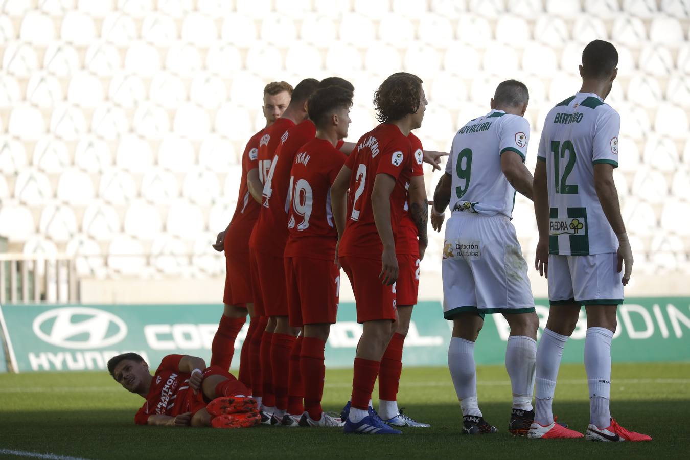 El tropiezo del Córdoba CF ante el Sevilla Atlético, en imágenes