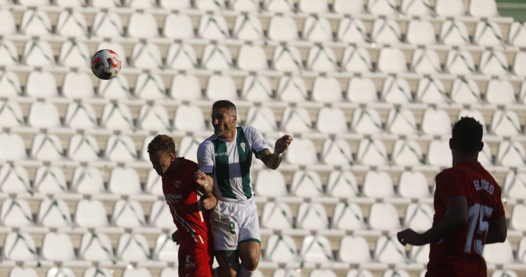 El tropiezo del Córdoba CF ante el Sevilla Atlético, en imágenes