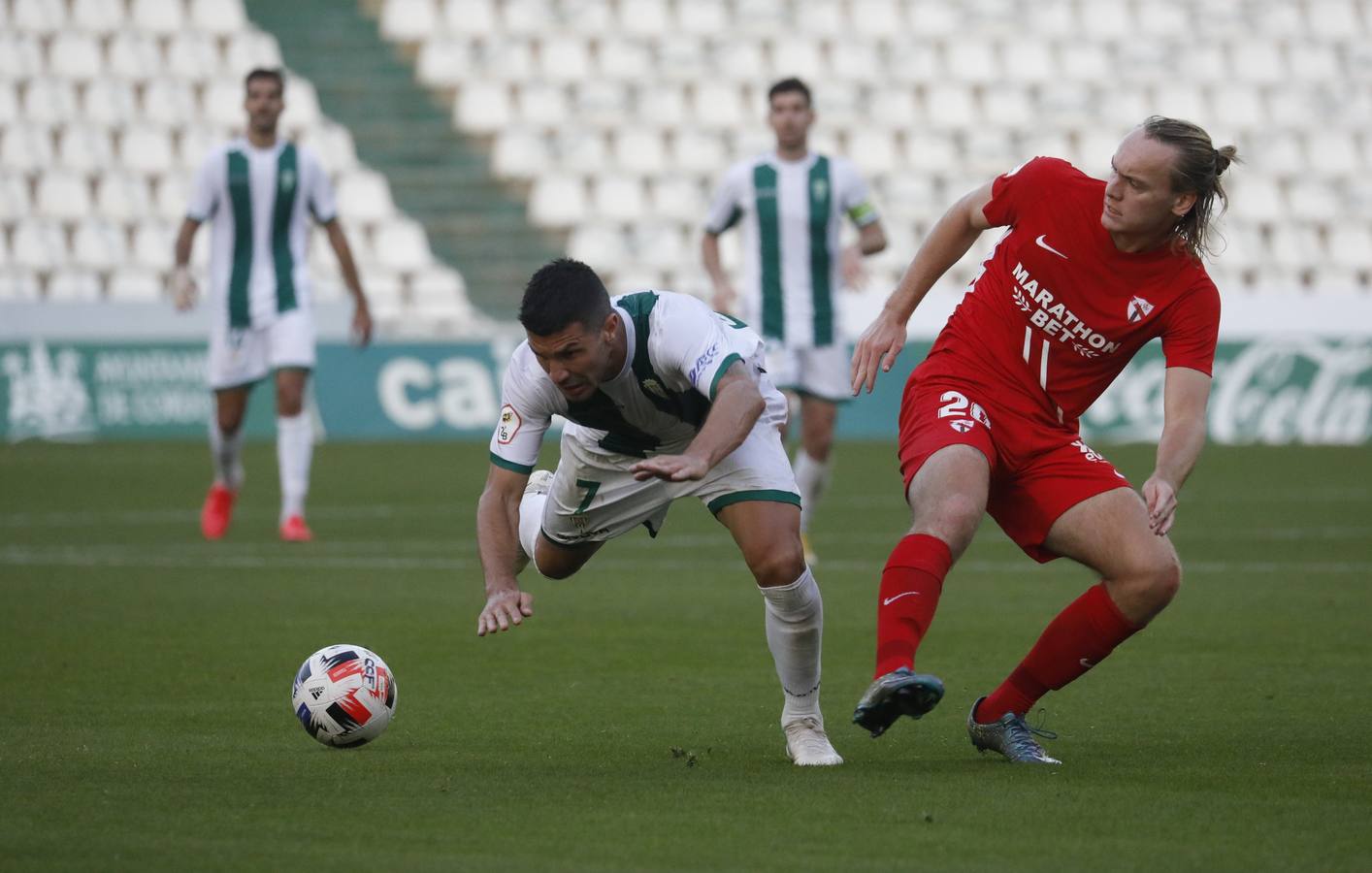 El tropiezo del Córdoba CF ante el Sevilla Atlético, en imágenes