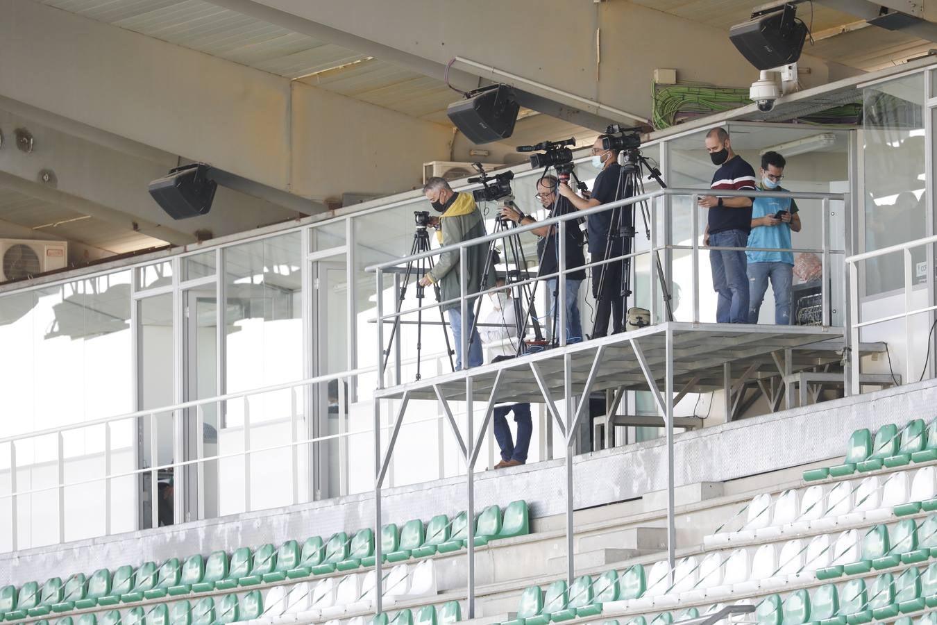 El primer partido del Córdoba CF a puerta cerrada, en imágenes