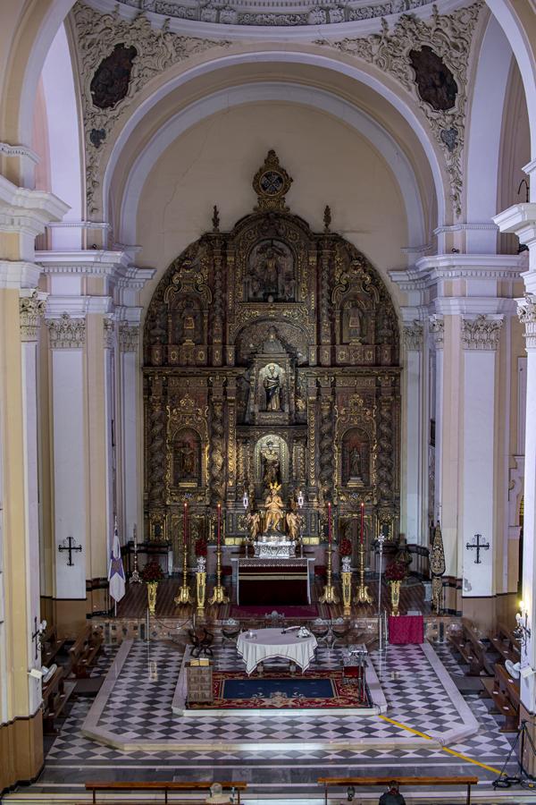 El Cristo de las Penas de la Estrella, en el altar mayor de San Jacinto