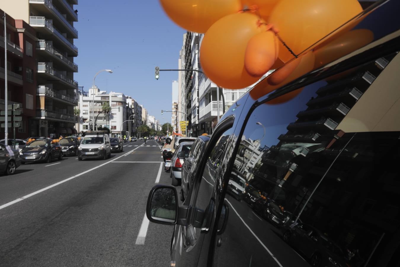 Caravana de vehículos en Cádiz contra «la ley Celaá»