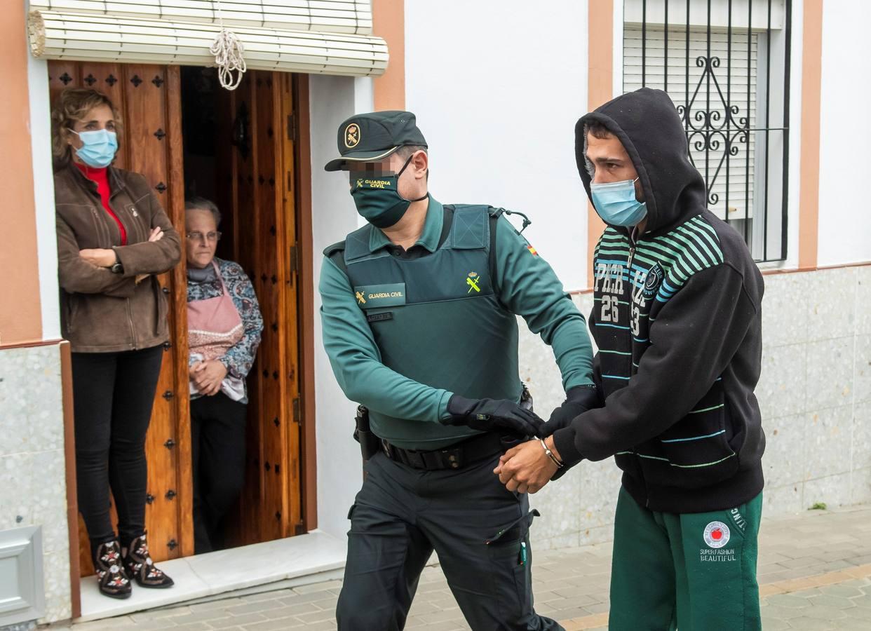 En imágenes, Castilblanco despide a Manuela, la bebé atropellada por un conductor que dio positivo en drogas