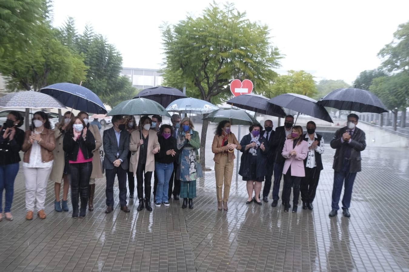 Fotogalería: Actos conmemorativos por el 25-N en Sevilla