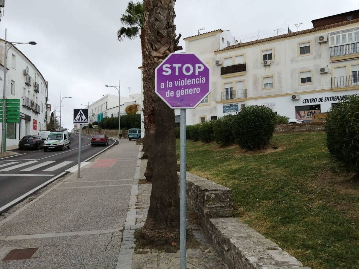 Fotogalería: Actos conmemorativos por el 25-N en Cádiz