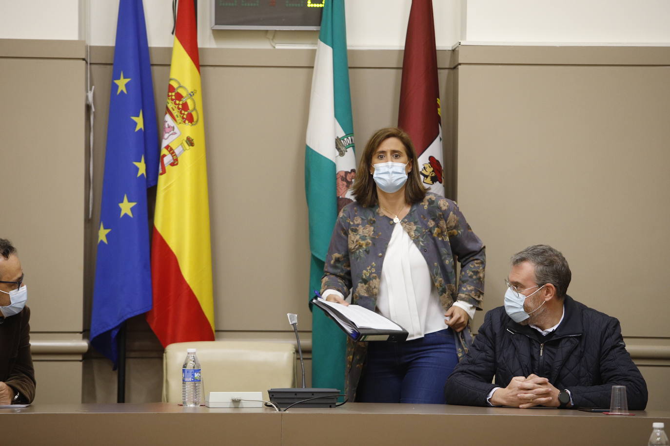 El fracaso de la moción de censura en Baena, en imágenes