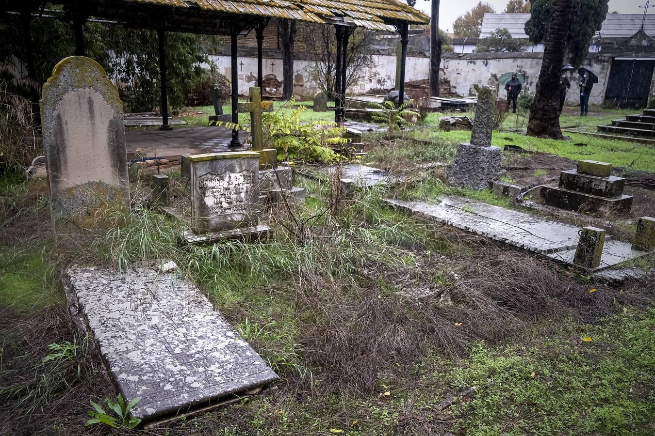 Cementerio de los Ingleses de Sevilla, un tesoro abandonado