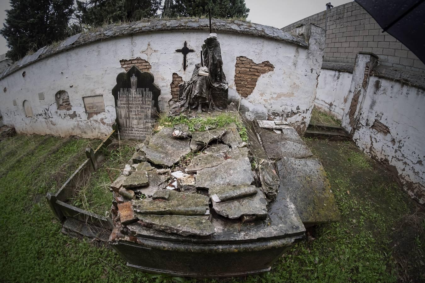 Cementerio de los Ingleses de Sevilla, un tesoro abandonado