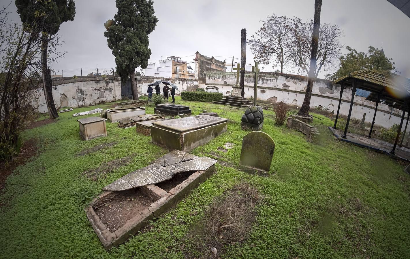 Cementerio de los Ingleses de Sevilla, un tesoro abandonado