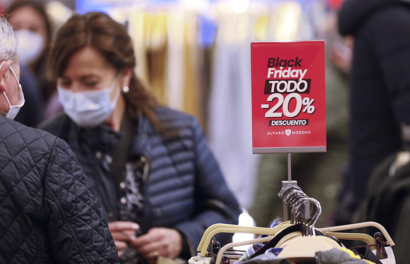 El ambiente del Black Friday de Córdoba, en imágenes