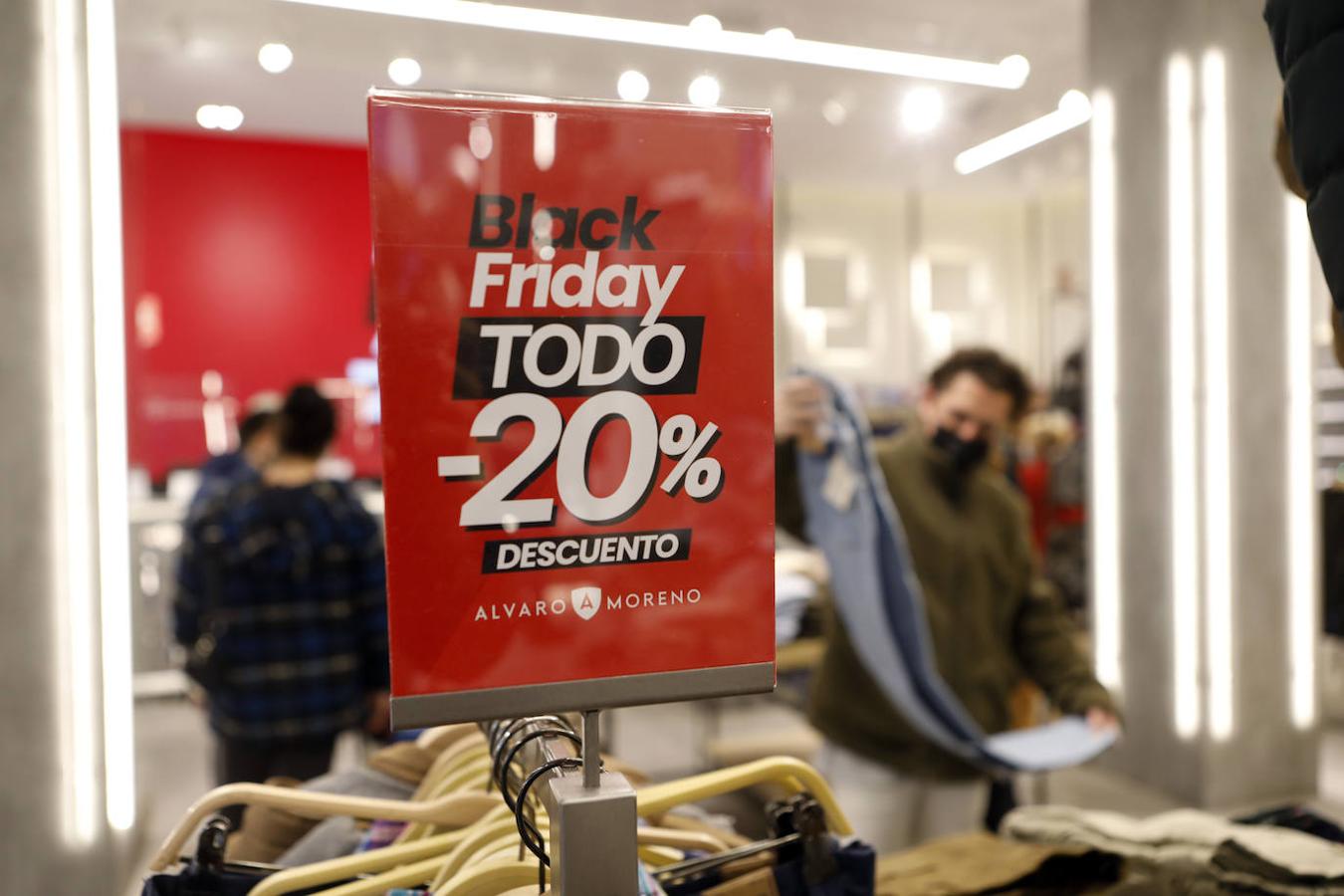 El ambiente del Black Friday de Córdoba, en imágenes