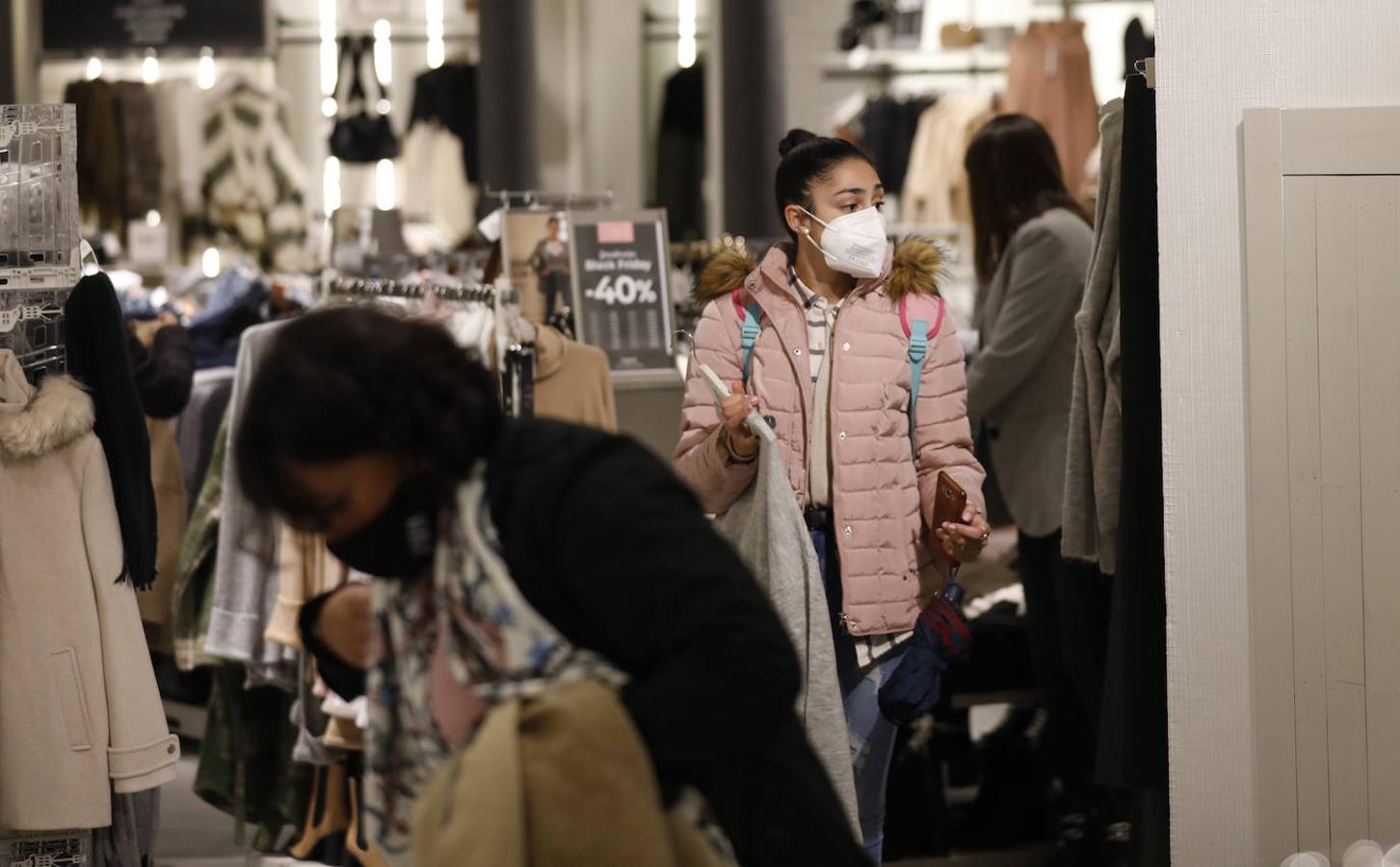 El ambiente del Black Friday de Córdoba, en imágenes