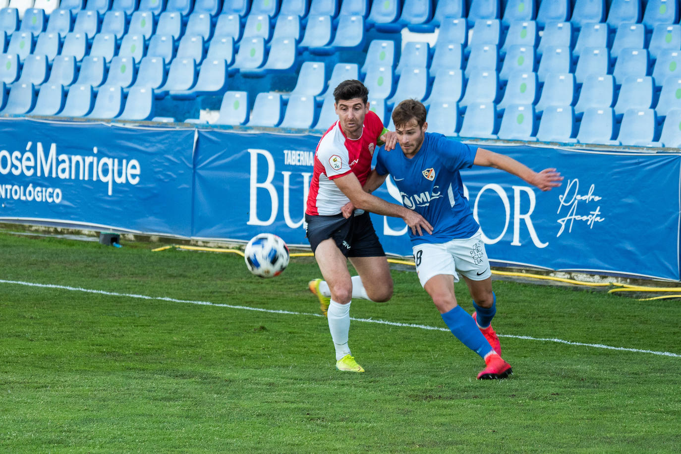 El Linares-Córdoba CF, en imágenes