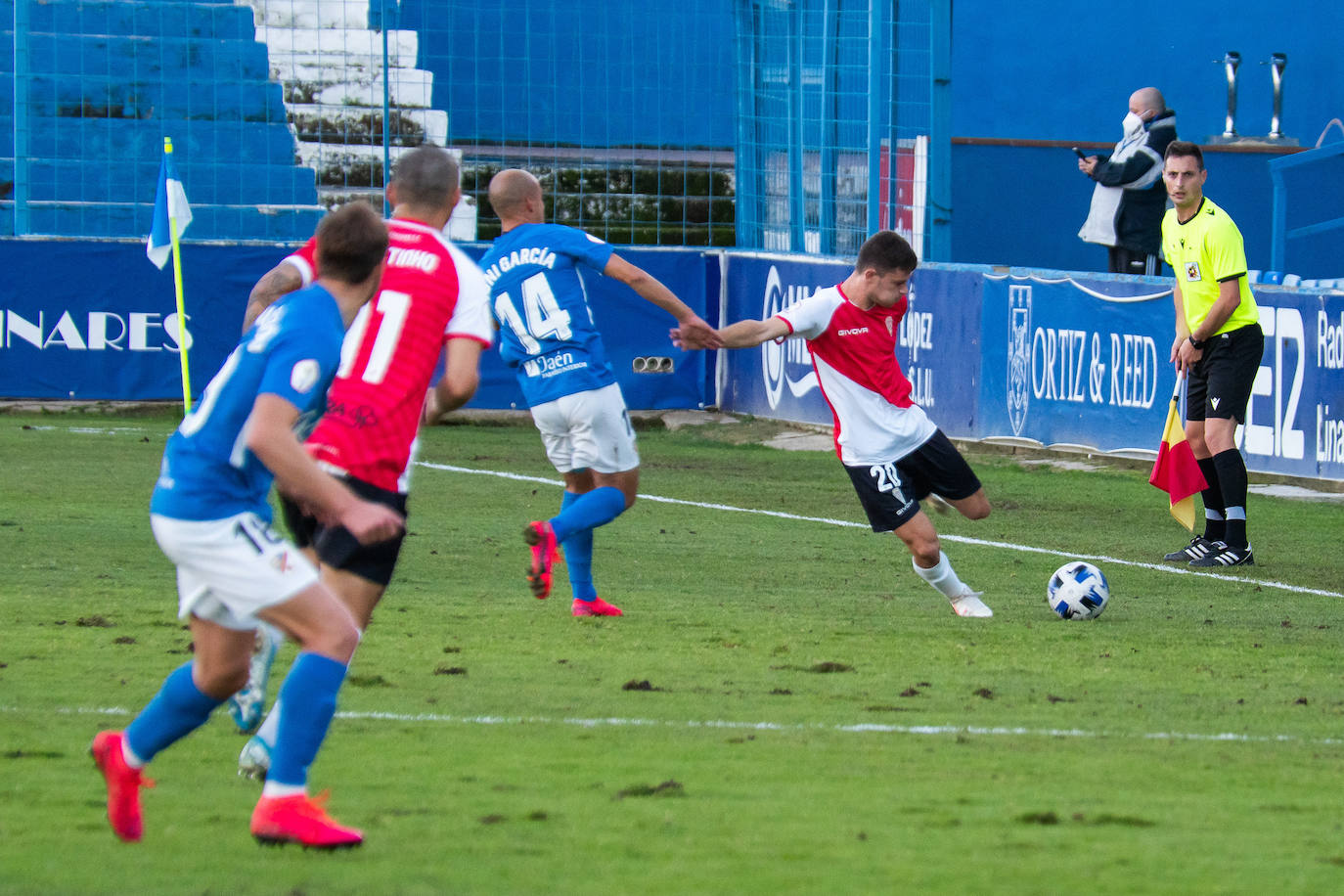 El Linares-Córdoba CF, en imágenes