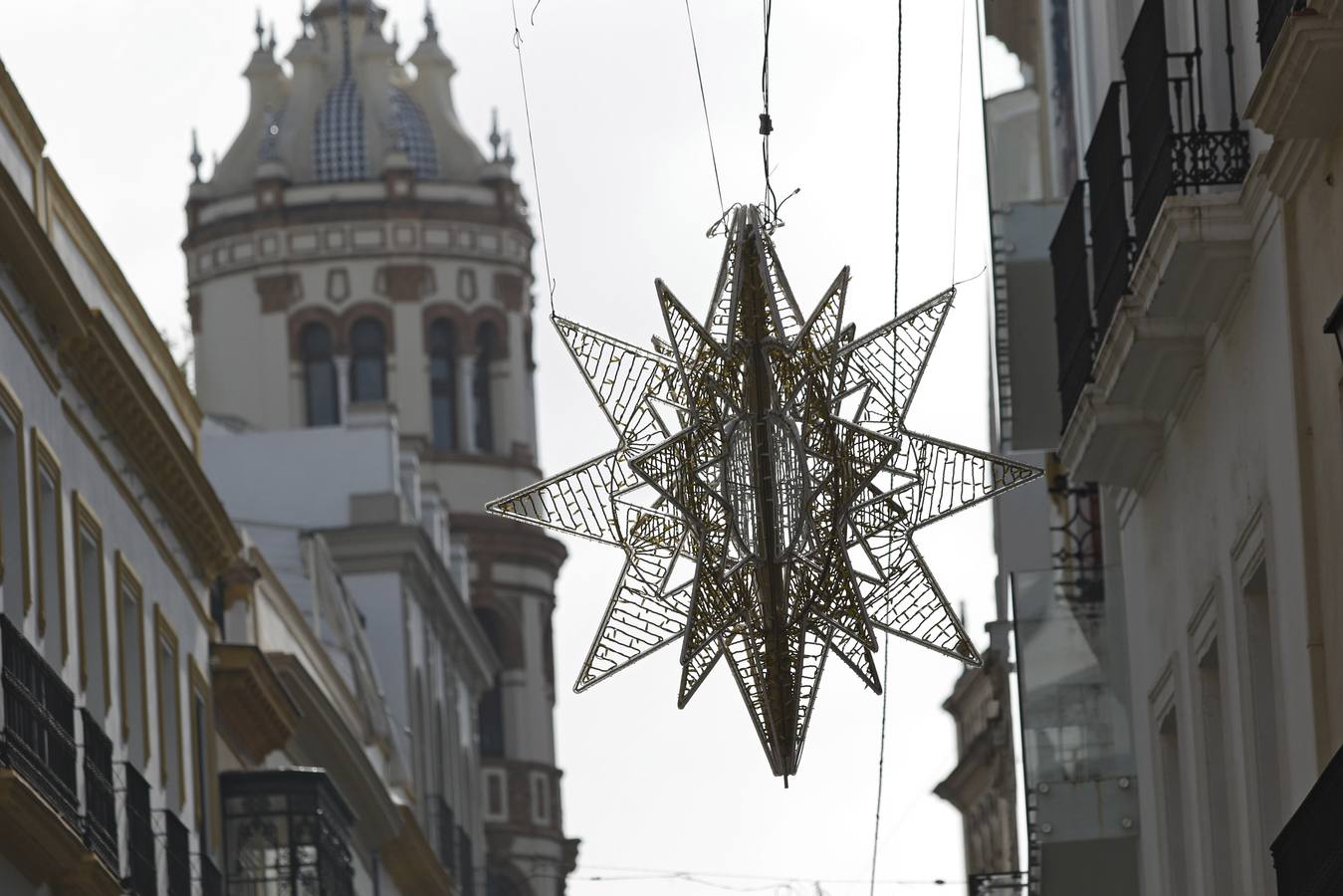 Fotogalería: El alumbrado navideño, listo para cobrar vida