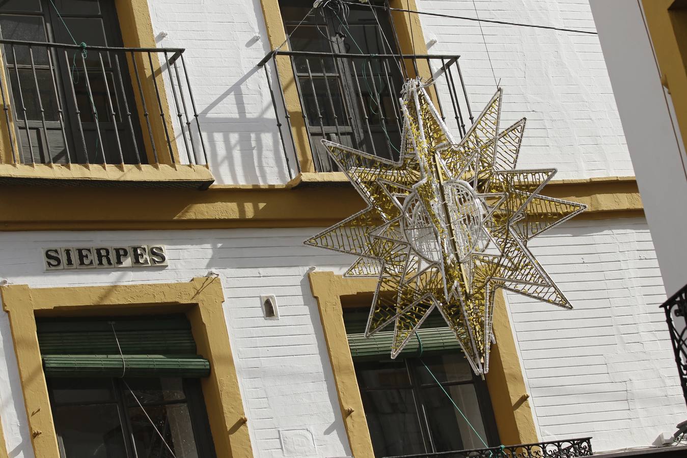 Fotogalería: El alumbrado navideño, listo para cobrar vida