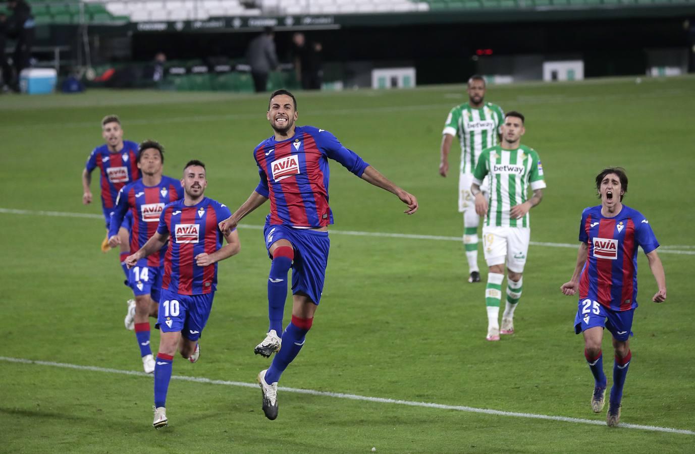 Las mejores imágenes del encuentro entre el Real Betis y el Eibar