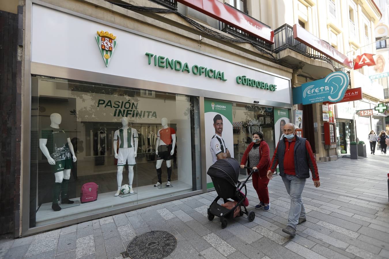 La nueva tienda oficial del Córdoba CF, en imágenes