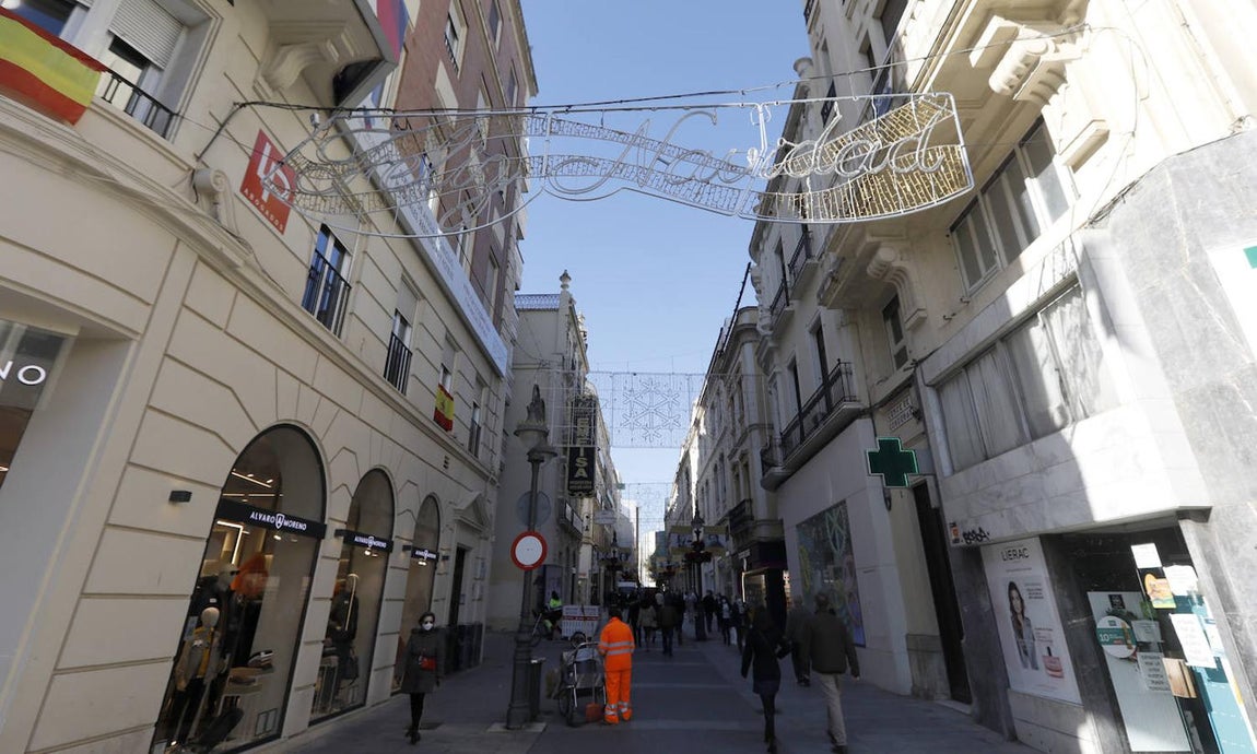 Las luces navideñas de Córdoba pueblan las calles más comerciales