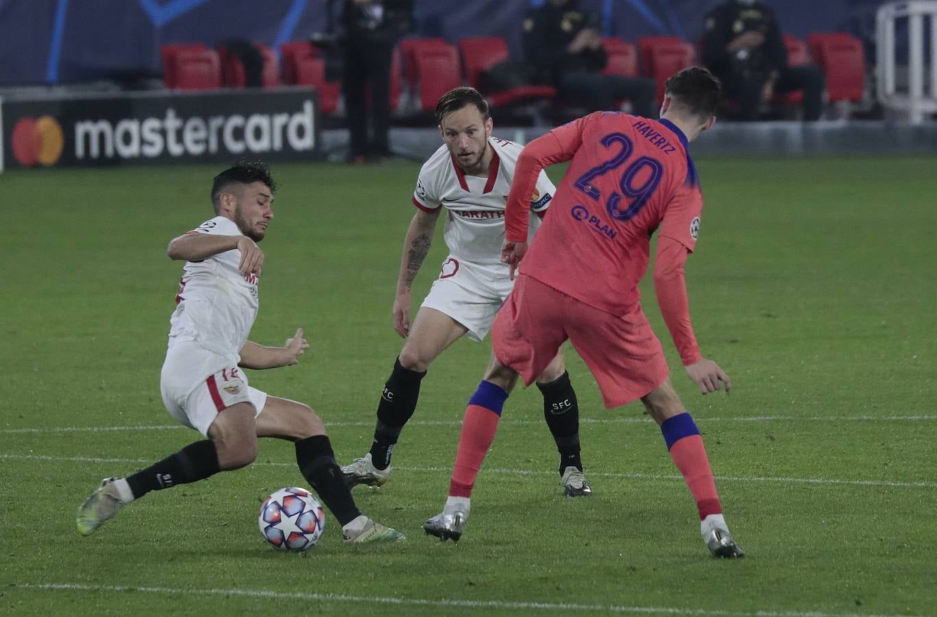 Fotogalería: Las mejores imágenes del Sevilla-Chelsea