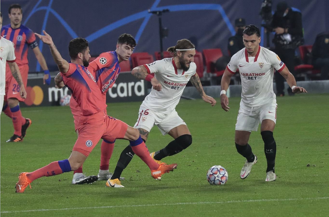 Fotogalería: Las mejores imágenes del Sevilla-Chelsea