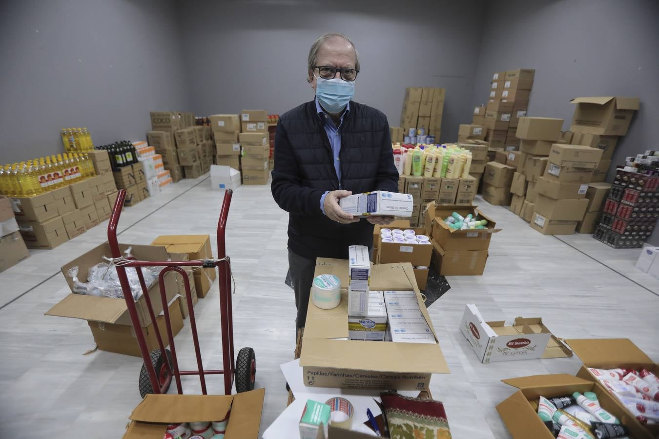 Recogida de alimentos en el Ateneo de Sevilla