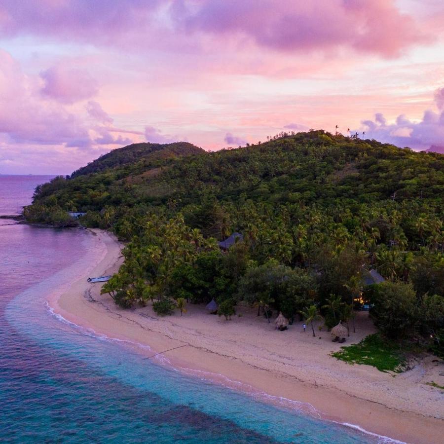 Relax en Fiyi. Apenas 60 casos de coronavirus han sido registrados, lo que lo convierte en un paraíso aún más apetecible. Ideal si te gusta navegar, tumbarte al sol y disfrutar de atardeceres de película.