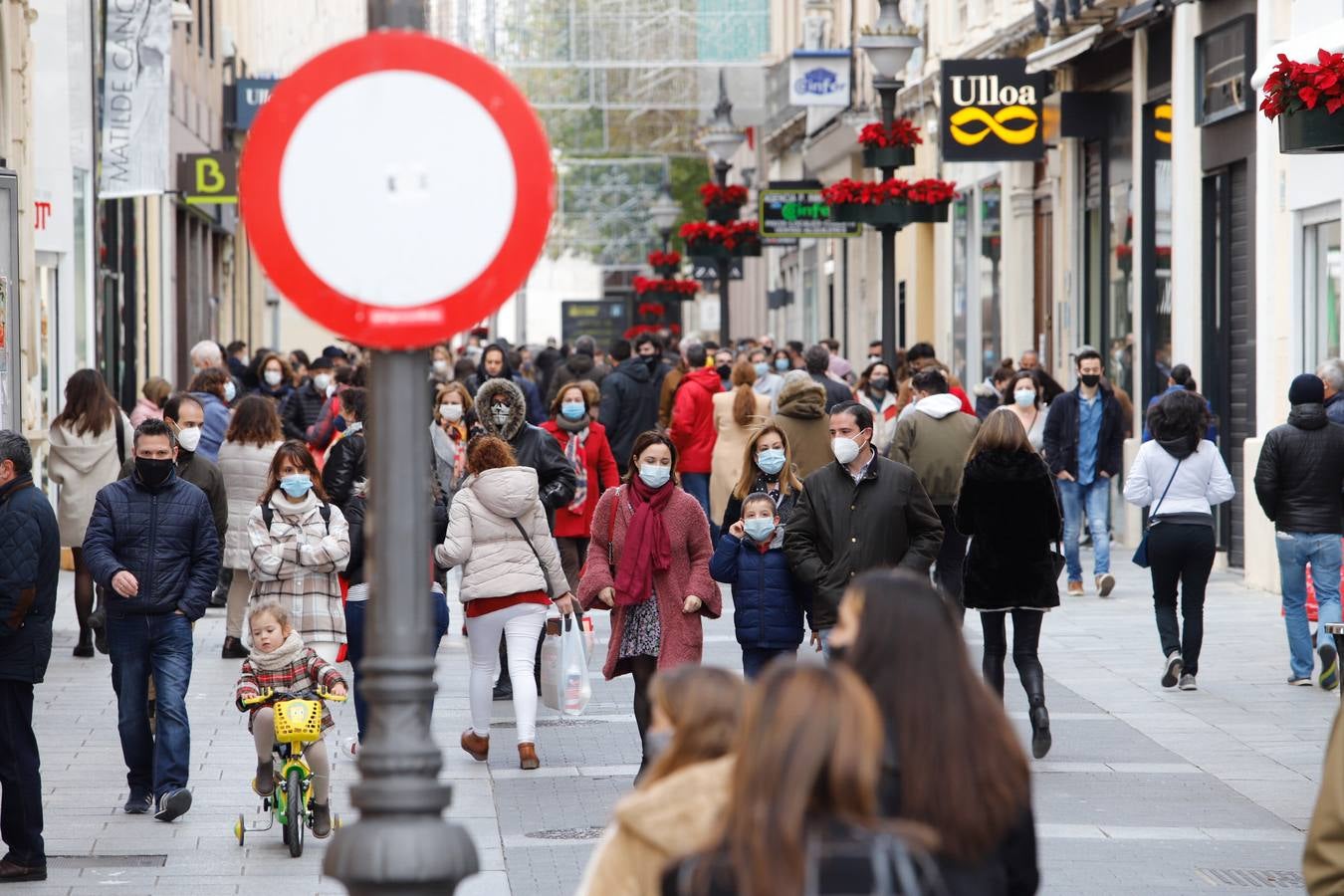 El ambiente en el Centro de Córdoba el sábado del puente, en imágenes