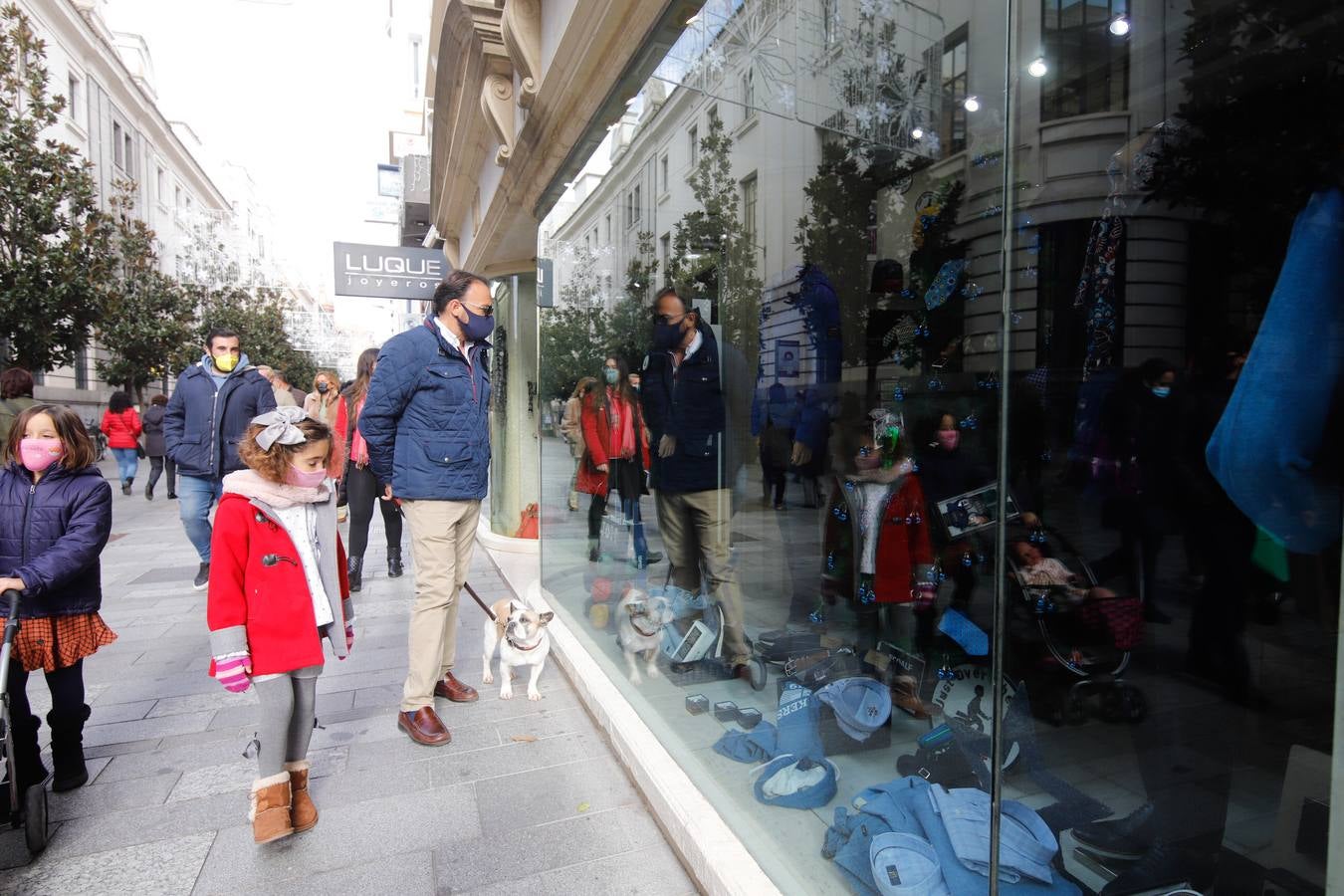 El ambiente en el Centro de Córdoba el sábado del puente, en imágenes