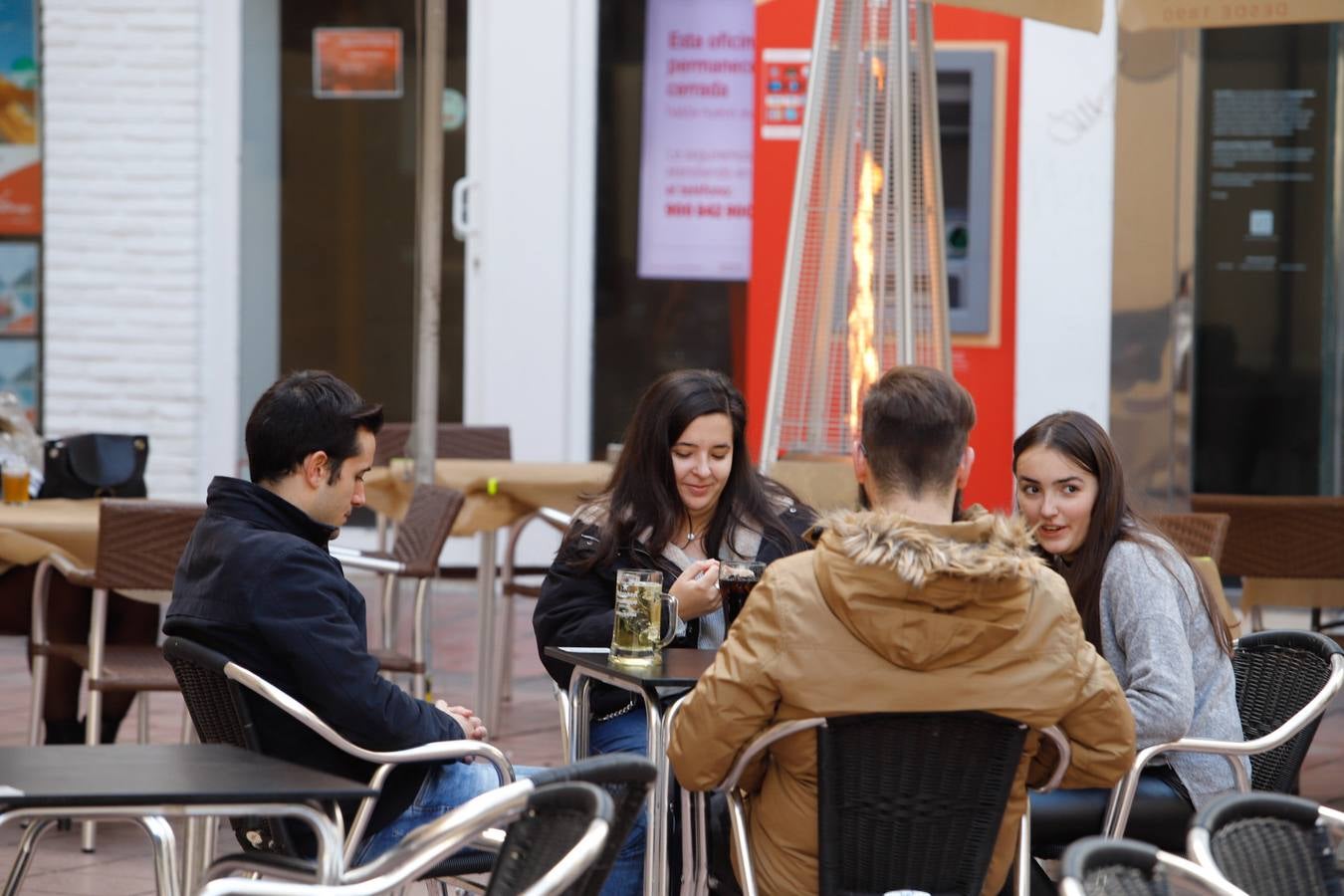 El ambiente en el Centro de Córdoba el sábado del puente, en imágenes