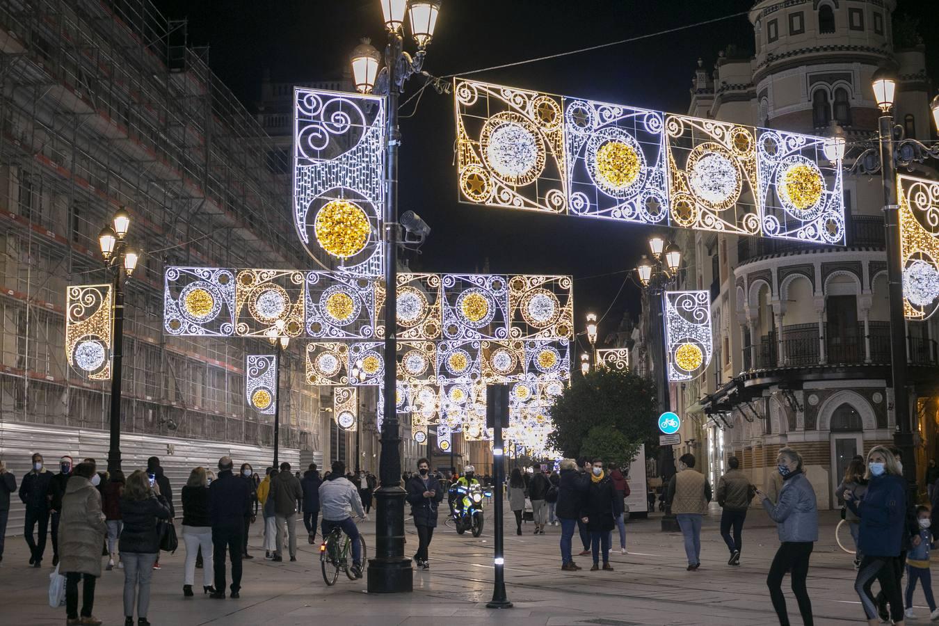 En imágenes, Sevilla enciende la Navidad