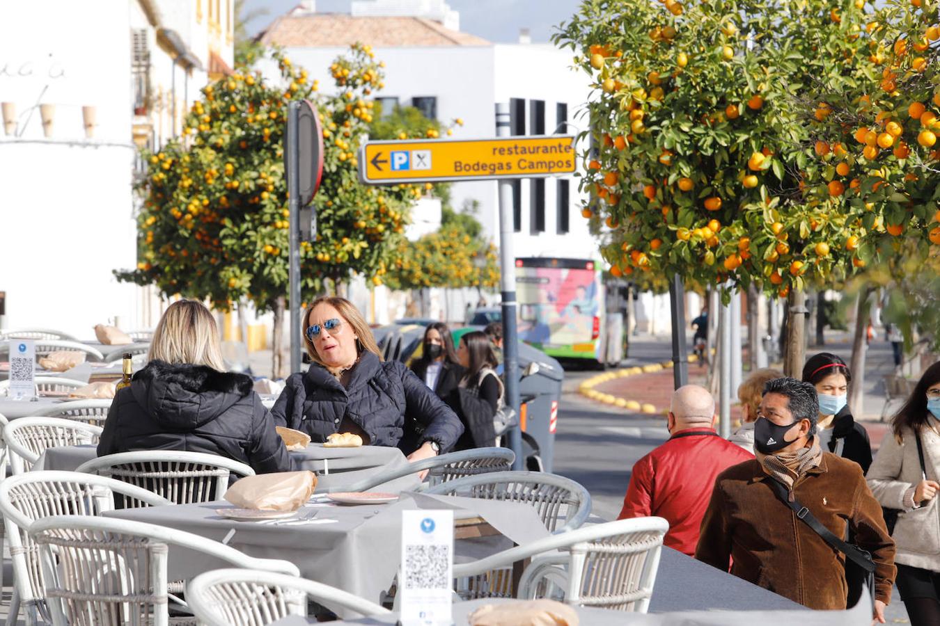 El ambiente en el Centro de Córdoba el sábado del puente, en imágenes