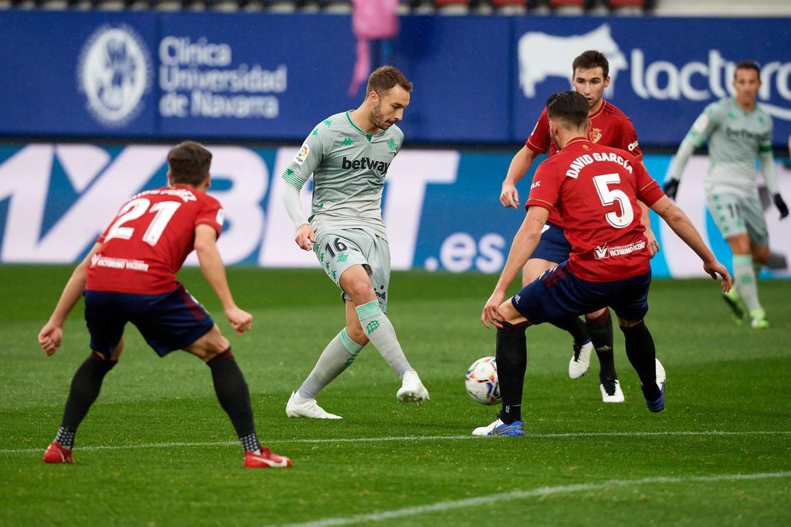 Las mejores imágenes del encuentro entre el Osasuna y el Real Betis