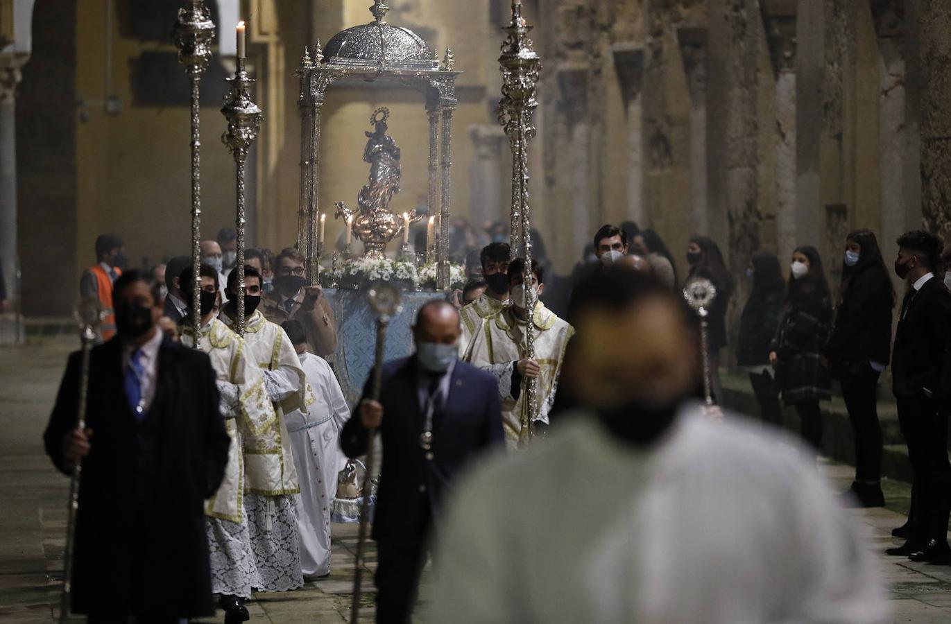 La Vigilia de la Inmaculada en Córdoba, en imágenes