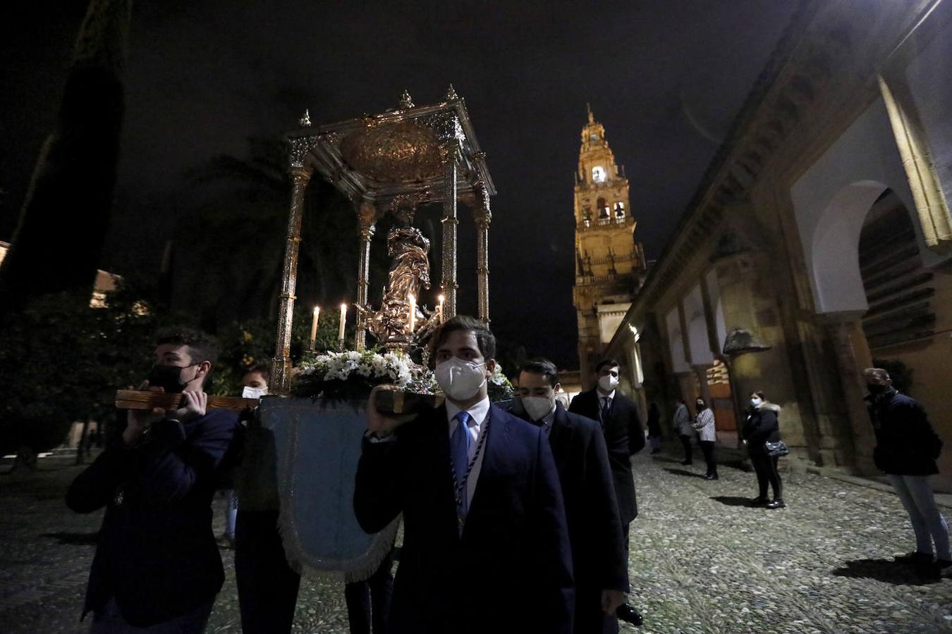 La Vigilia de la Inmaculada en Córdoba, en imágenes