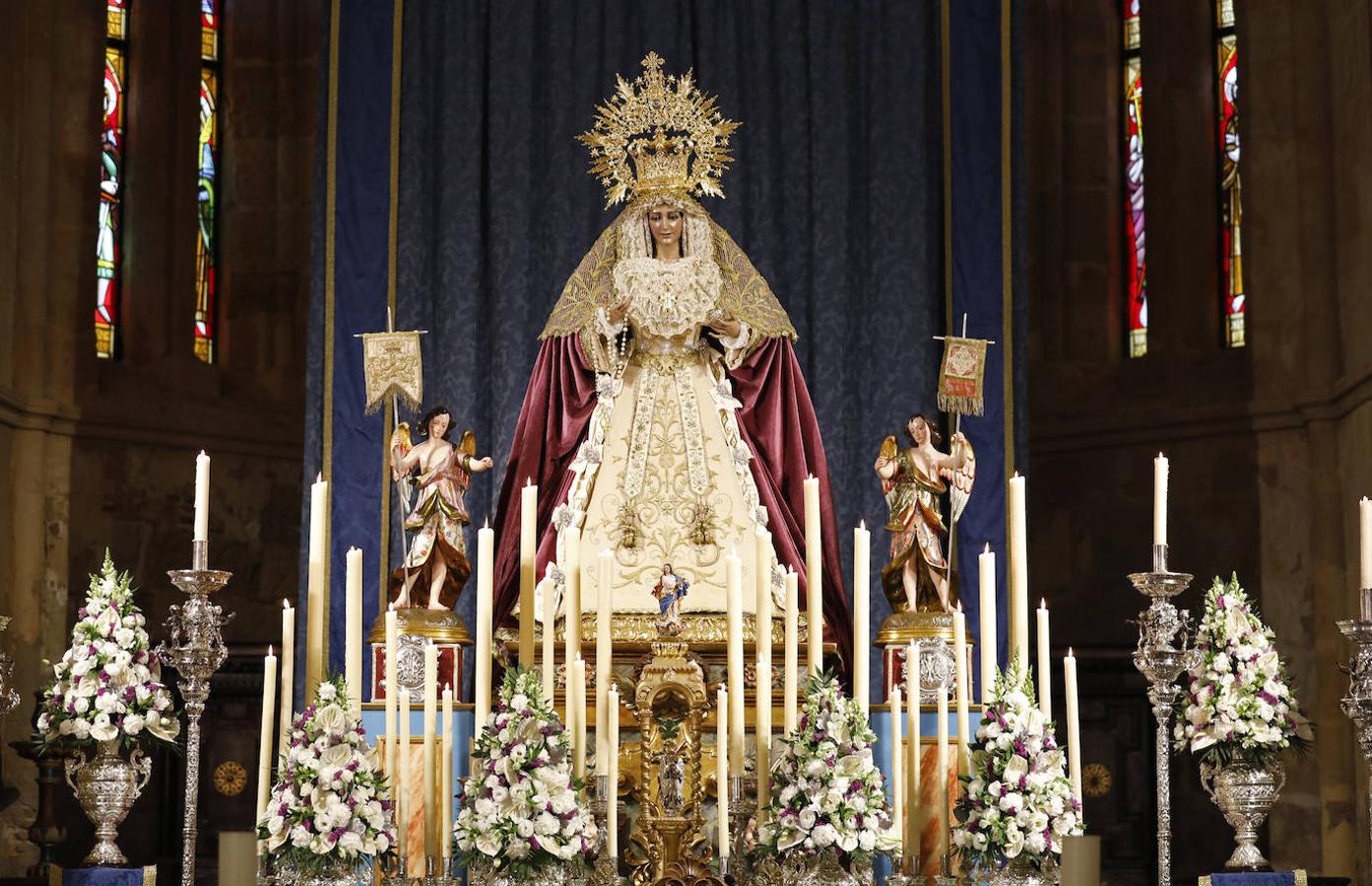 Frío, distancia y devoción: el día de la Inmaculada convoca a Córdoba en las iglesias