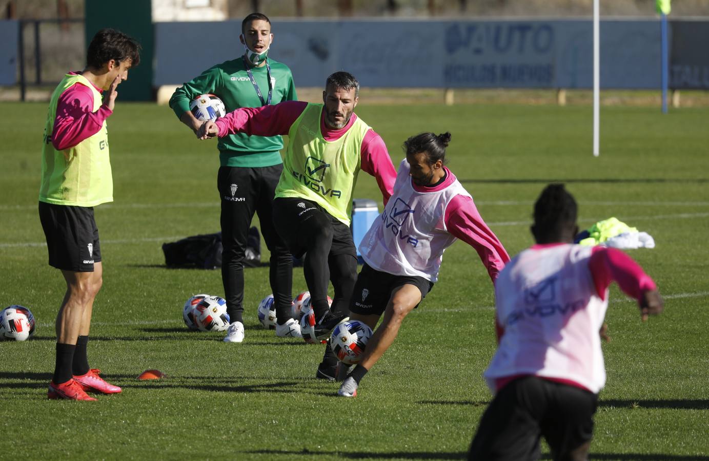 El entrenamiento del Córdoba CF con Alfaro al mando, en imágenes