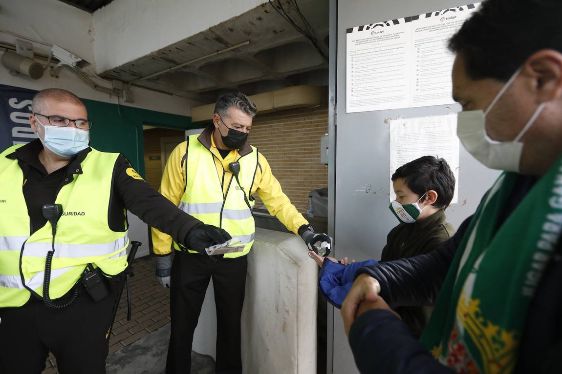 El regreso de la afición del Córdoba CF a El Arcángel, en imágenes