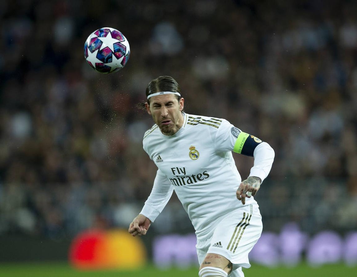 Sergio Ramos. El liderazgo de Sergio Ramos en la defensa del Real Madrid y de la selección española está fuera de toda duda. Además, a su enorme capacidad defensiva hay que sumar su olfato goleador, el que le ha llevado a ser uno de los defensas más anotadores de la historia del fútbol. Muchos madridistas decoran sus paredes con los goles que marcó en Lisboa o Milán, vitales para poder levantar después la Champions. Sergio Ramos aparece en el tercer equipo Dream Team de «France Football».