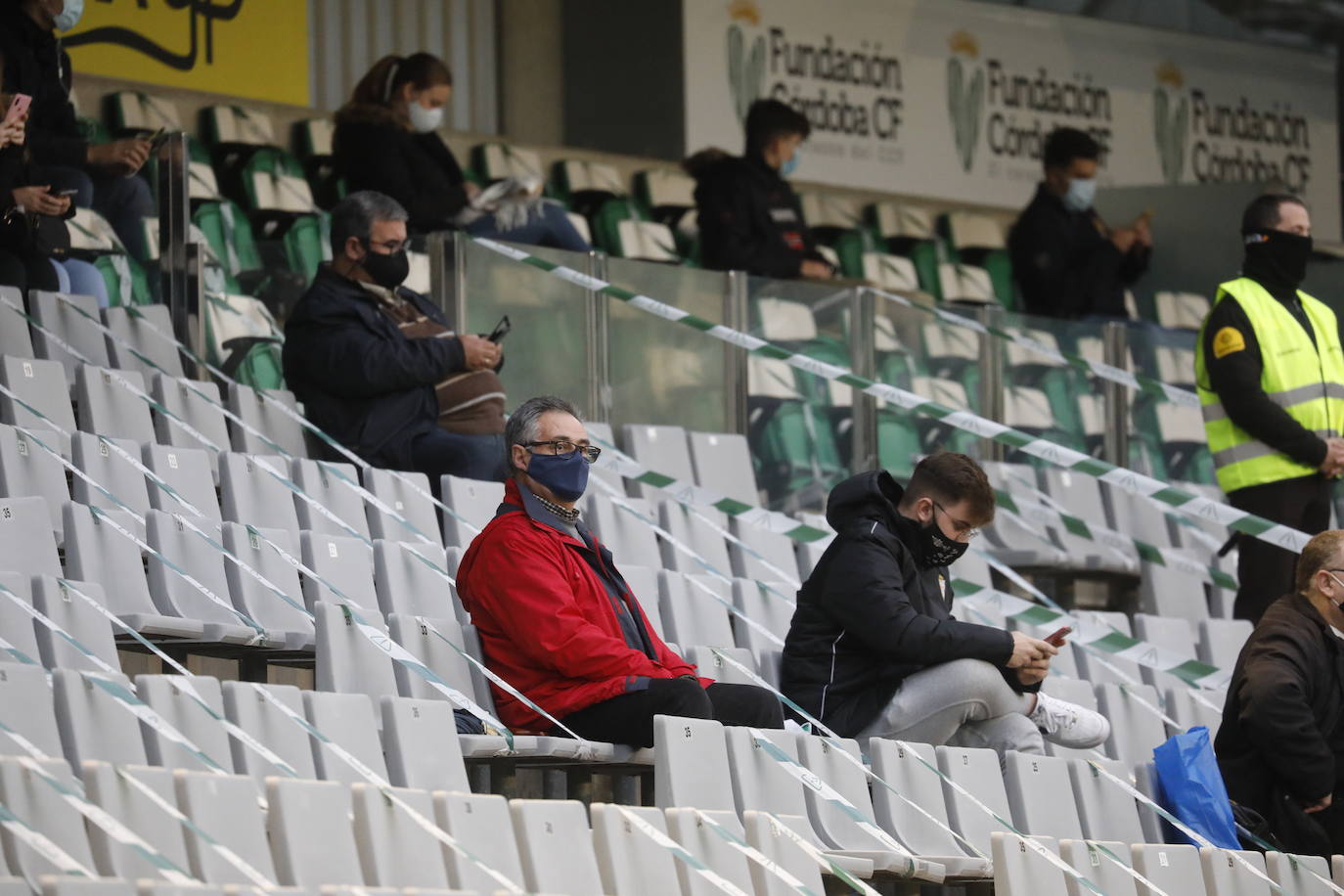 El ambiente de Copa en el Córdoba CF - Albacete, en imágenes