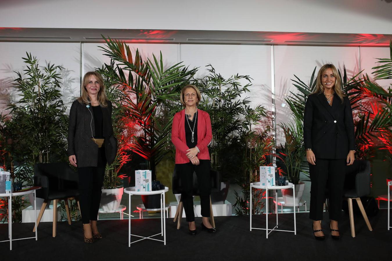 Ana Bujaldón, presidenta de FEDEPE, Rosa Visiedo y Susana García Espinel.. 