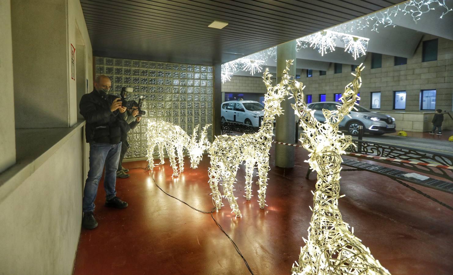 Las luces de Navidad llegan al hospital Reina Sofía de Córdoba