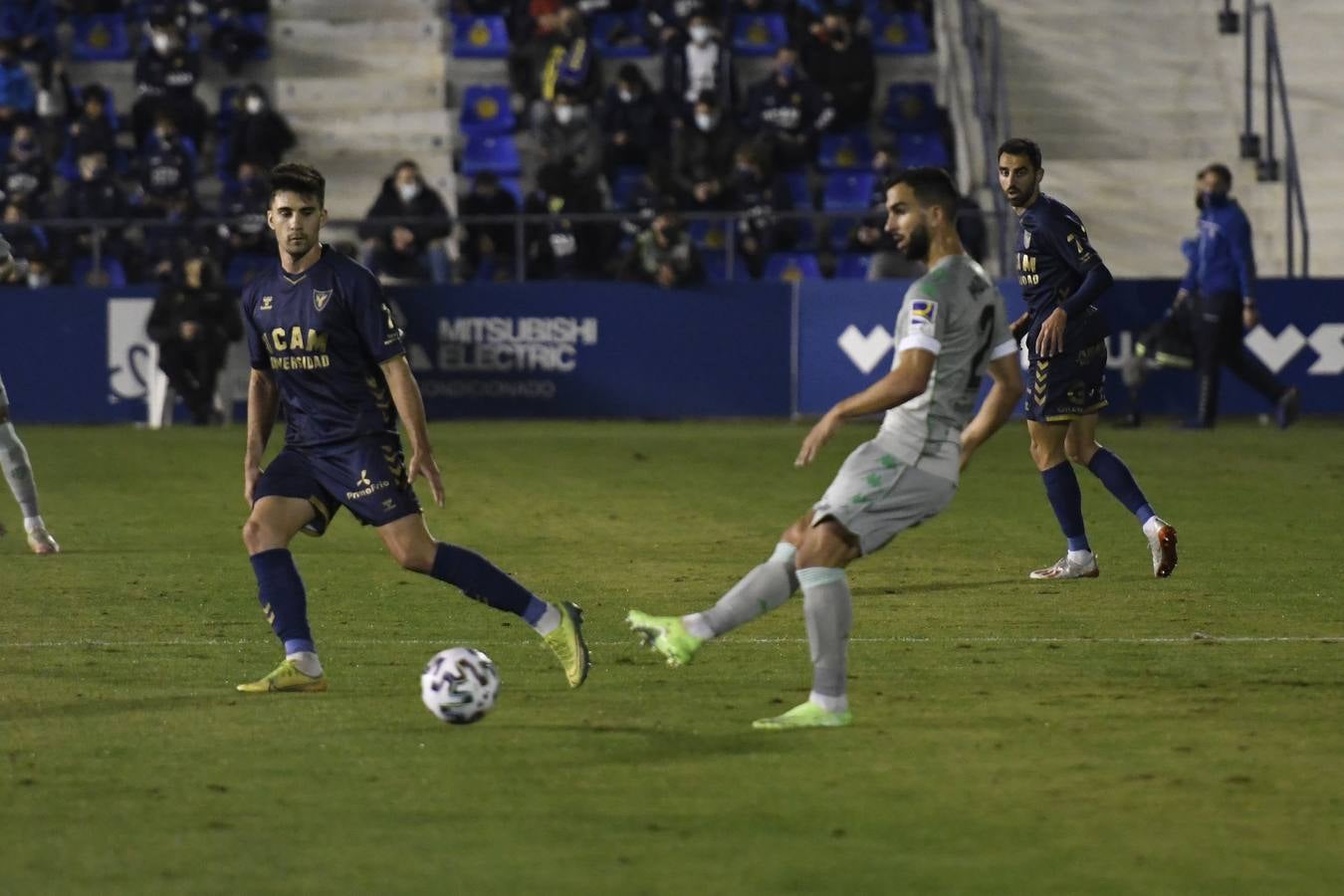 Las mejores imágenes del encuentro entre el UCAM Murcia y el Betis