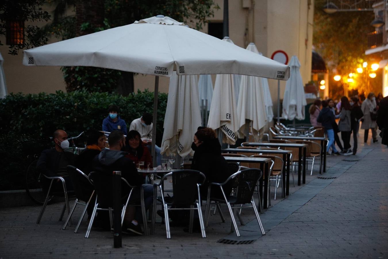 En imágenes, el ambiente en las calles de Córdoba primer día de desescalada navideña